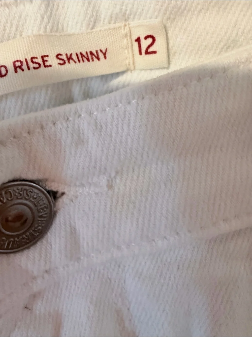 Levi’s 711 - Women’s White Slim Fit Jeans